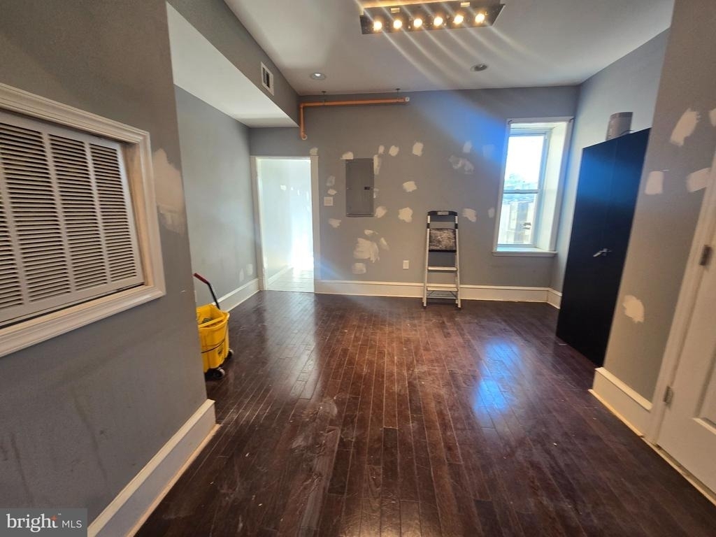 2801 W Allegheny Avenue - Photo 18