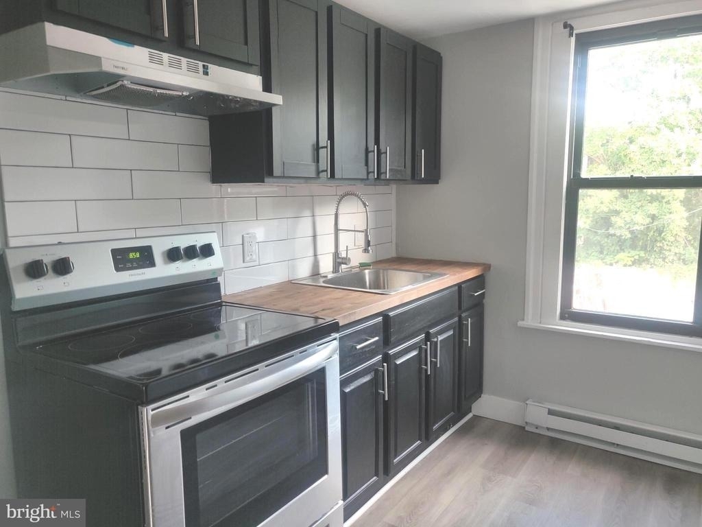 4951 W Thompson Street - Photo 1