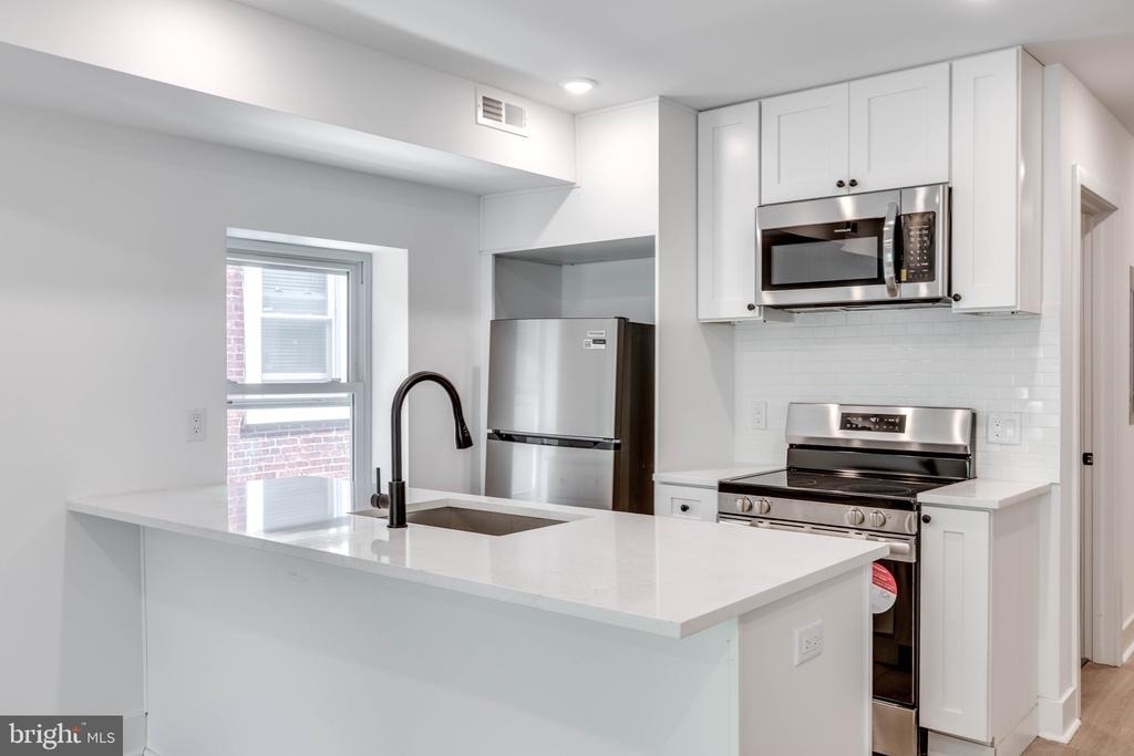 4220 Baltimore Avenue - Photo 1