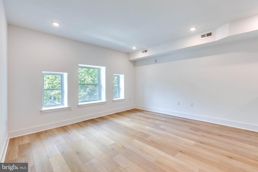 4220 Baltimore Avenue - Photo 17
