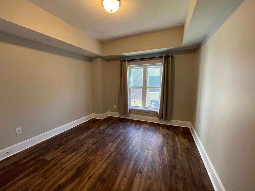 222 Glenwood Avenue - Photo 12