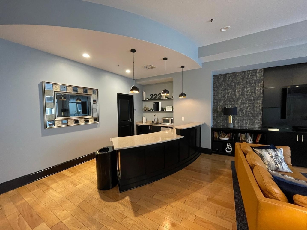 222 Glenwood Avenue - Photo 18