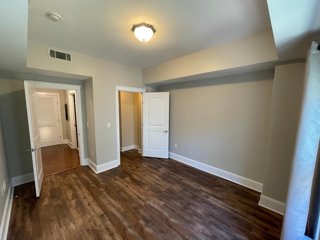 222 Glenwood Avenue - Photo 13