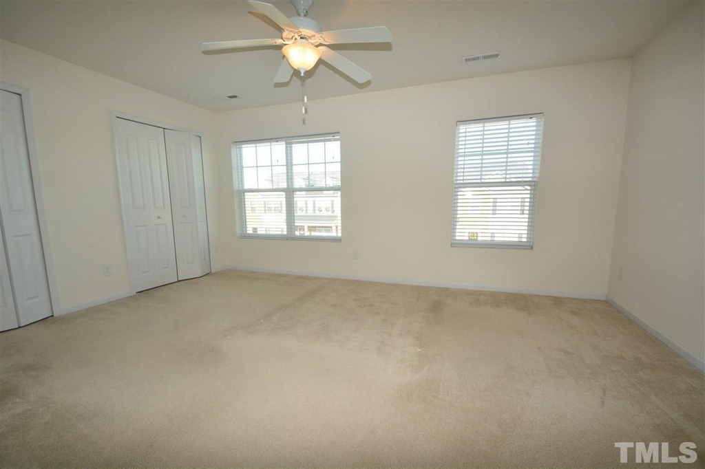 1304 Cozart Street - Photo 6