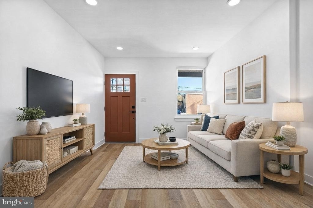 1502 S 52nd Street - Photo 0