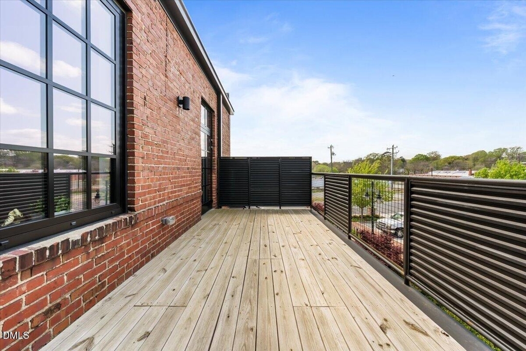 104 N Birch Avenue - Photo 13