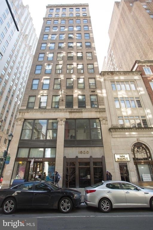 1600-3 Walnut Street - Photo 0