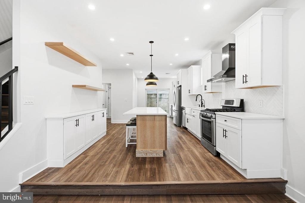 2106 Manton Street - Photo 2