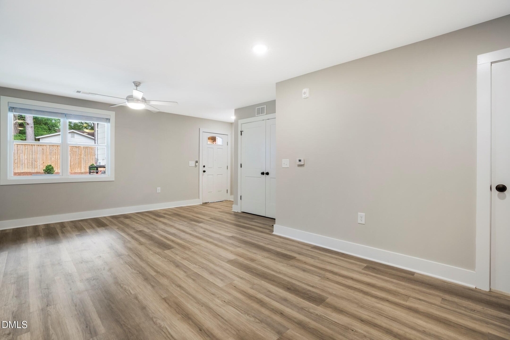 303 Linwood Street - Photo 11