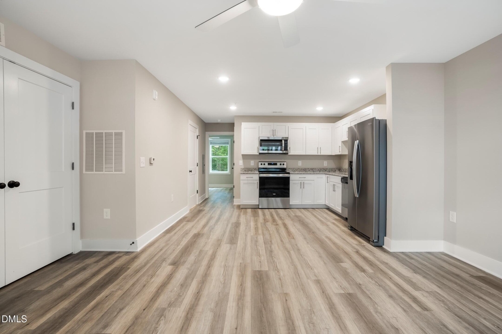 303 Linwood Street - Photo 7