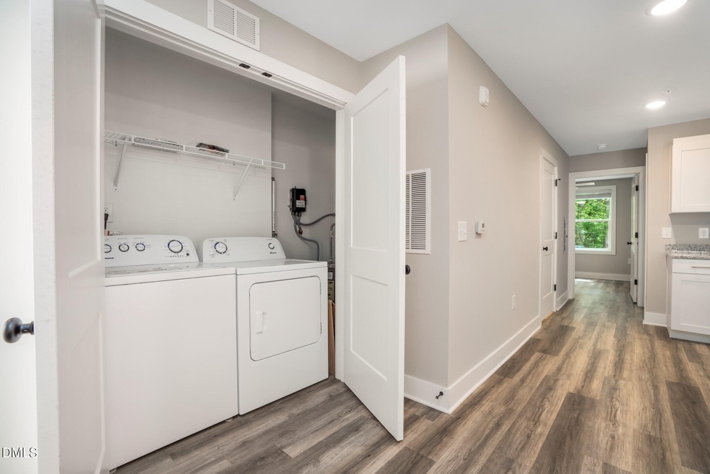 303 Linwood Street - Photo 12