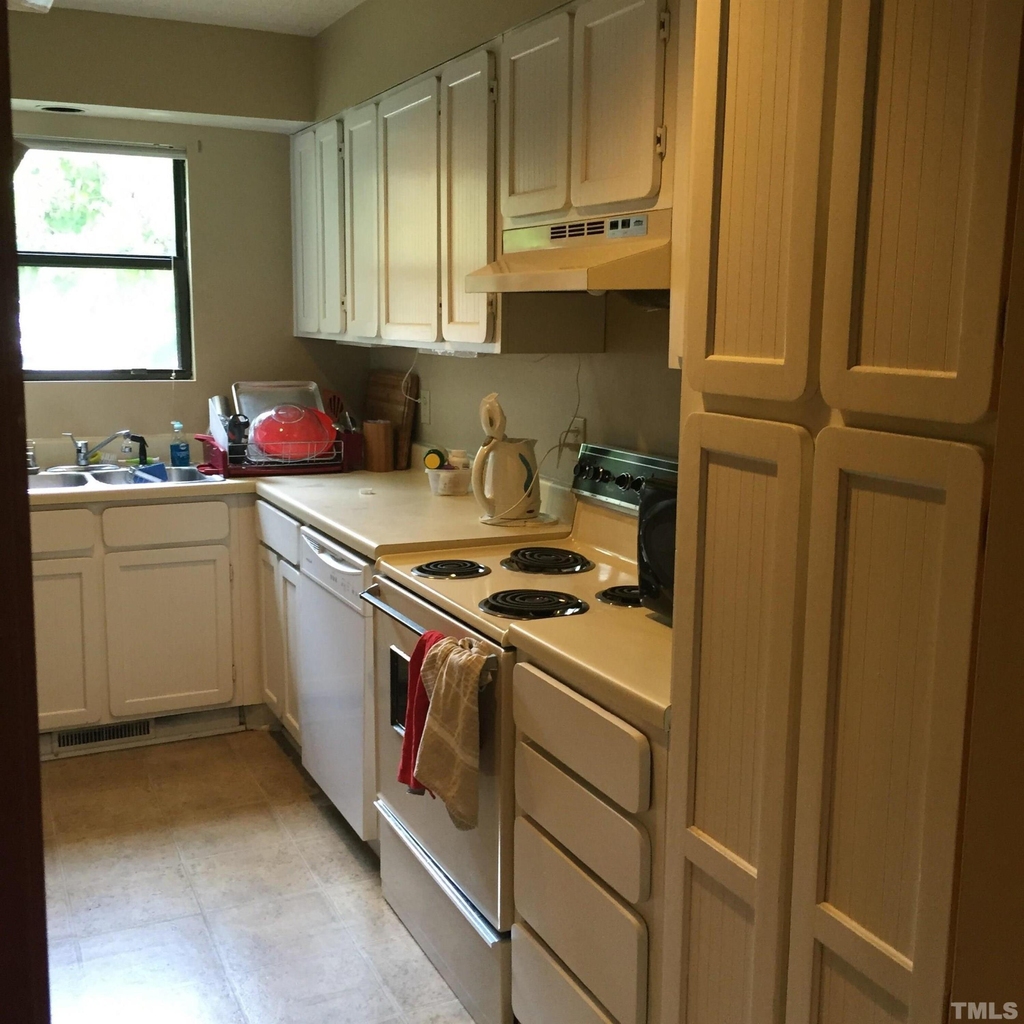 104 Cedarwood Lane - Photo 2