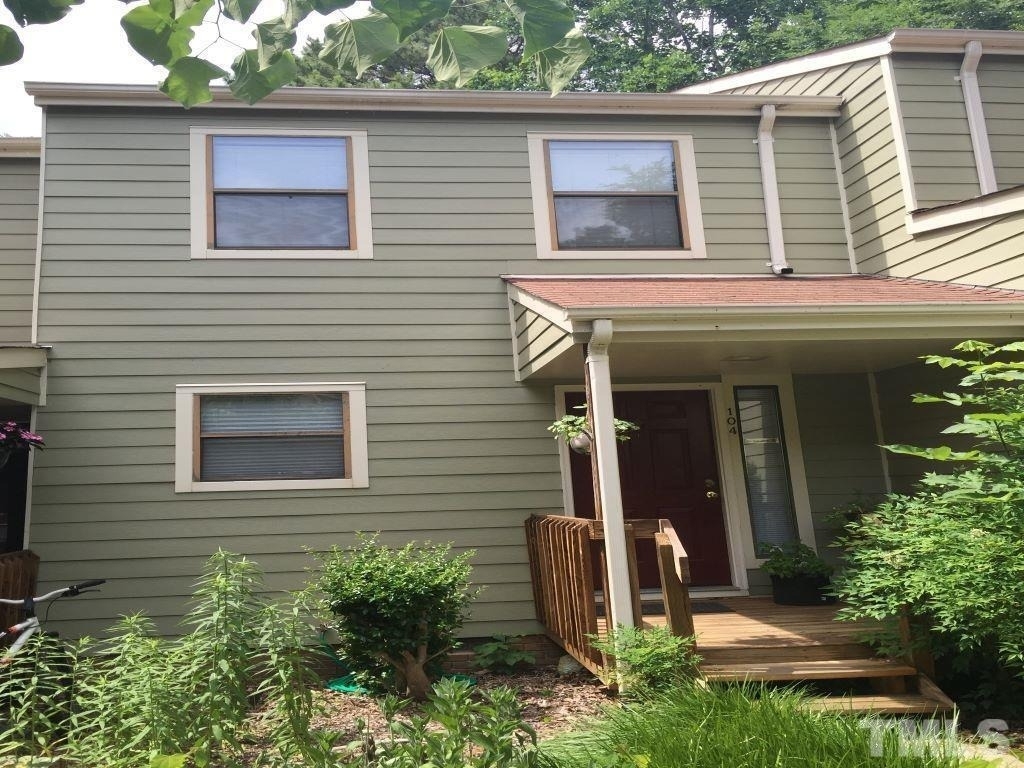 104 Cedarwood Lane - Photo 0