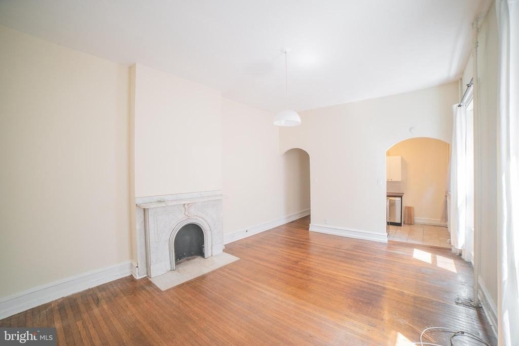 2124 Spruce Street - Photo 12