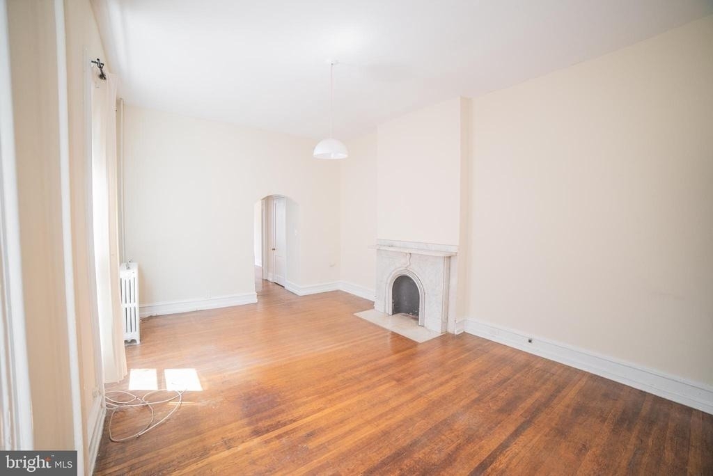 2124 Spruce Street - Photo 11