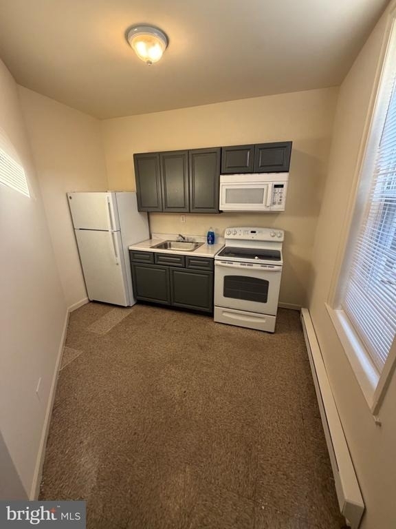 1103 Lindley Avenue - Photo 2