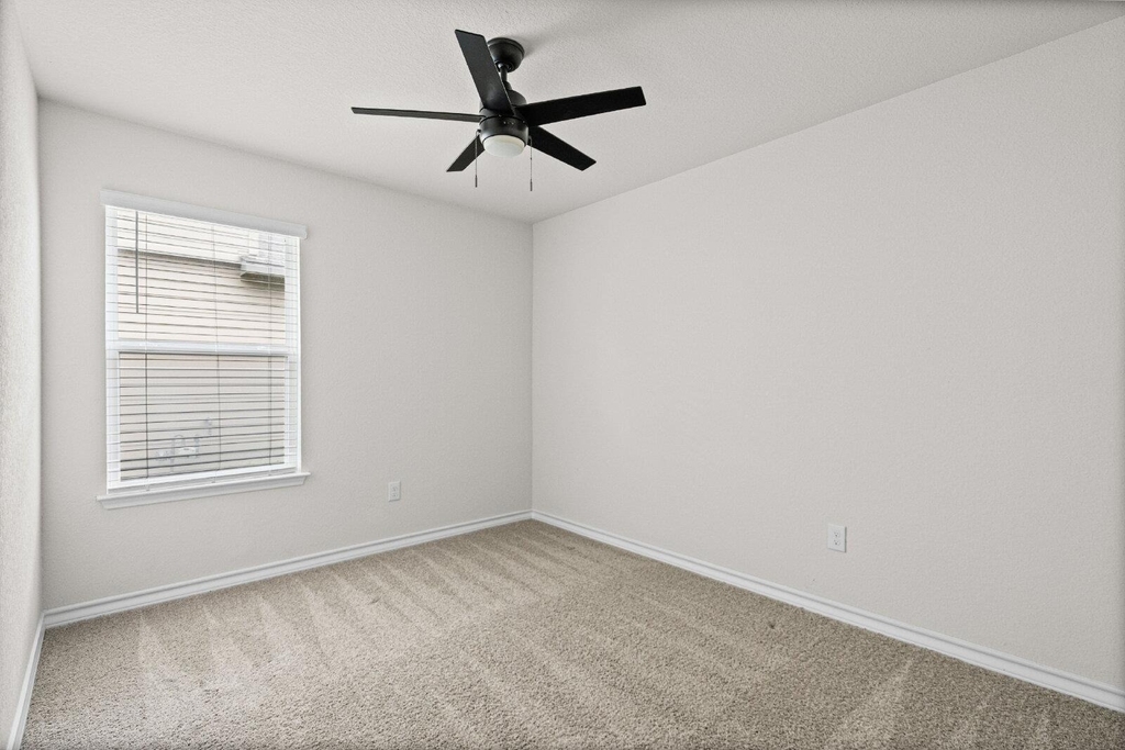 388 Arbor Hills - Photo 11
