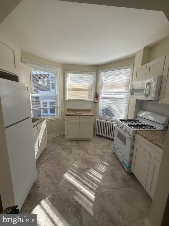 540 E Johnson Street - Photo 4