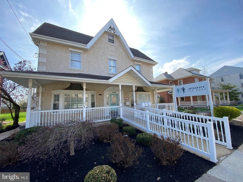 478 E Main Street - Photo 0