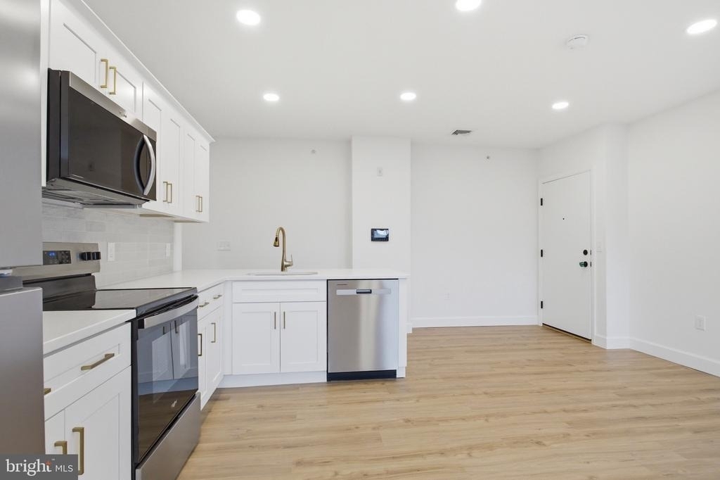 100 W Front Street - Photo 4
