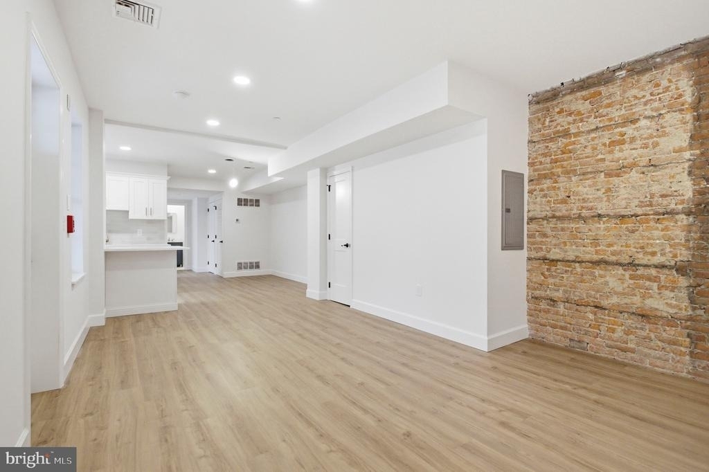100 W Front Street - Photo 4