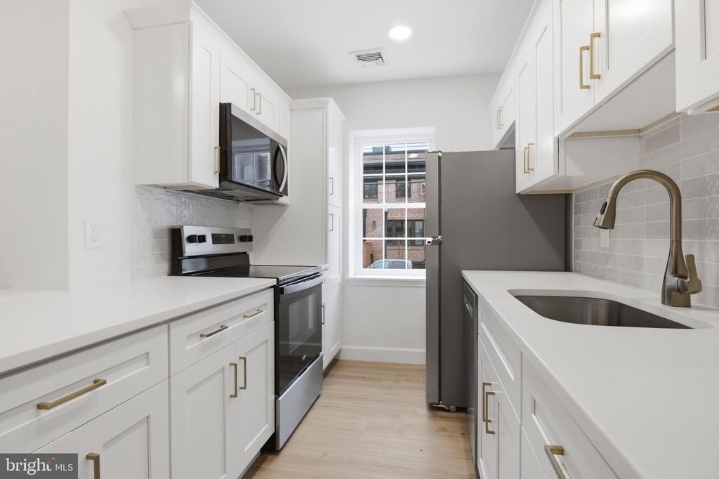 100 W Front Street - Photo 8