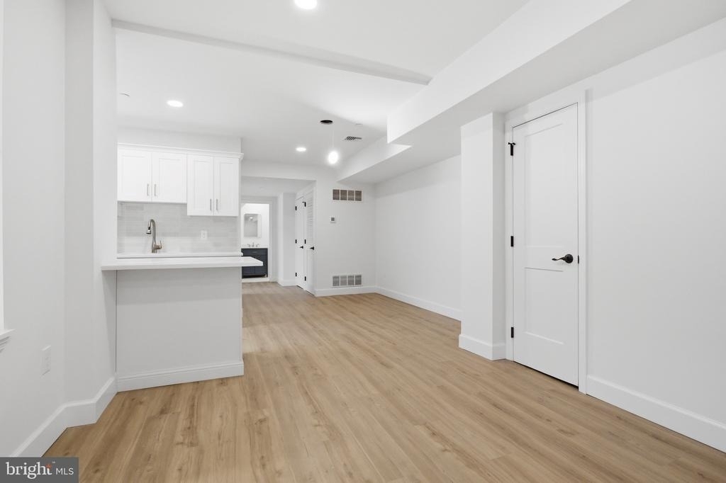 100 W Front Street - Photo 2