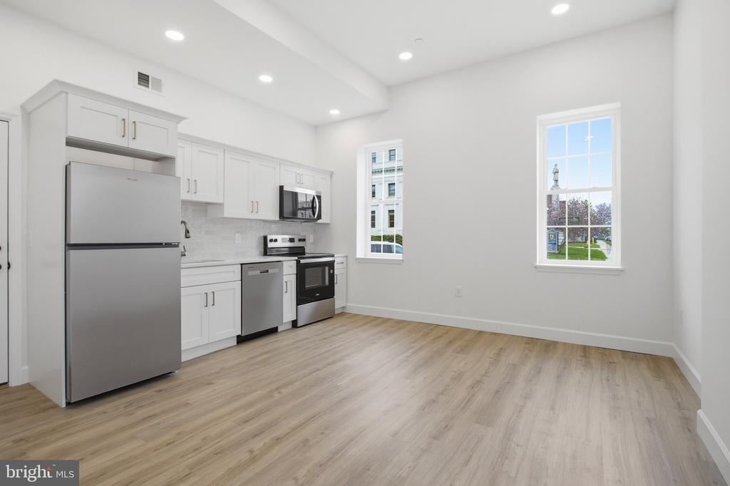 100 W Front Street - Photo 1