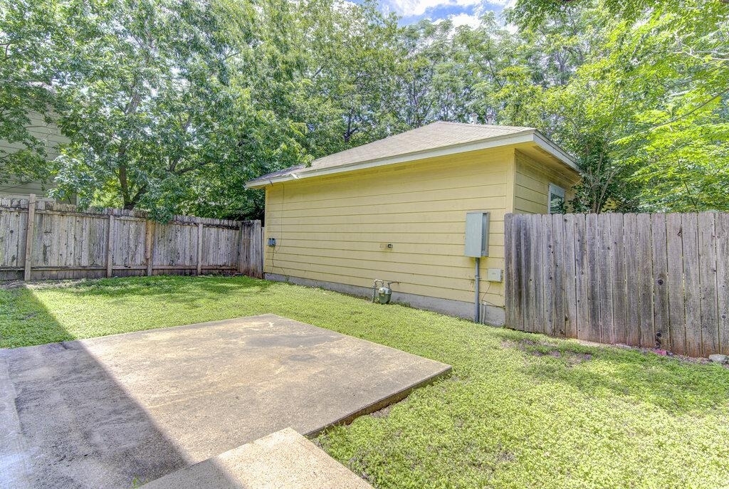 1702 Singleton Ave - Photo 28