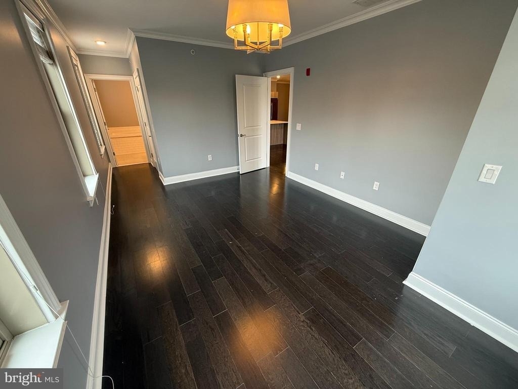 200 N Sycamore Street - Photo 12