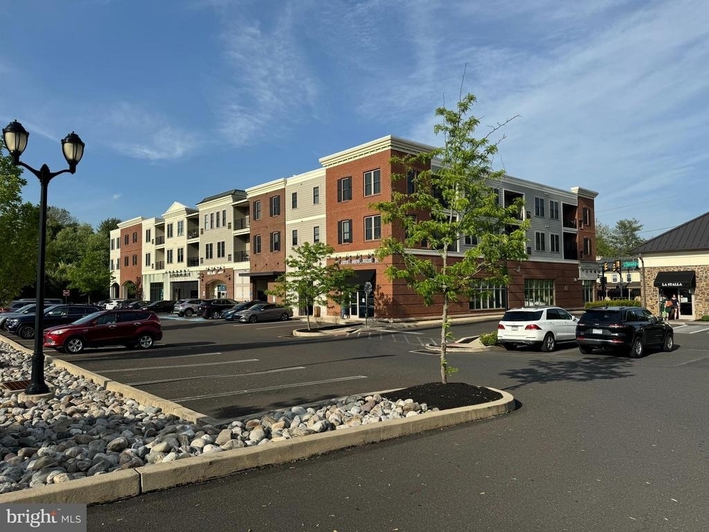 200 N Sycamore Street - Photo 13