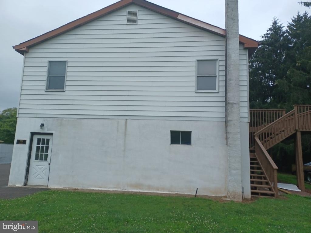 1525 Yardley Newtown Road - Photo 1