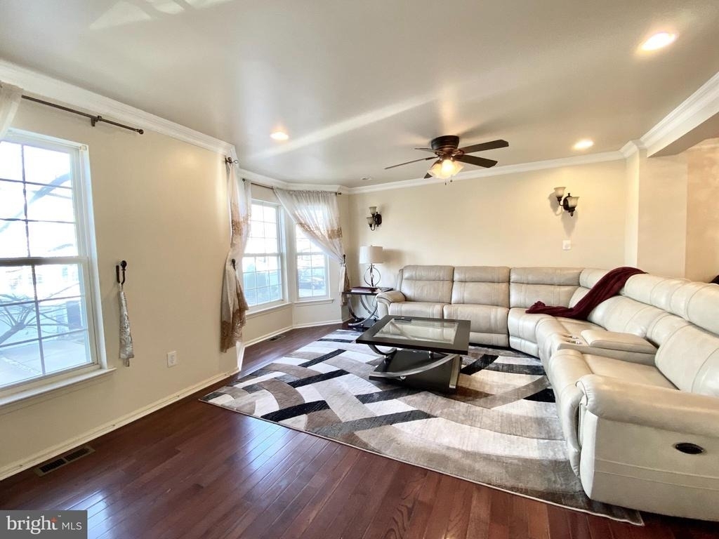 240 William Livingston Court - Photo 7