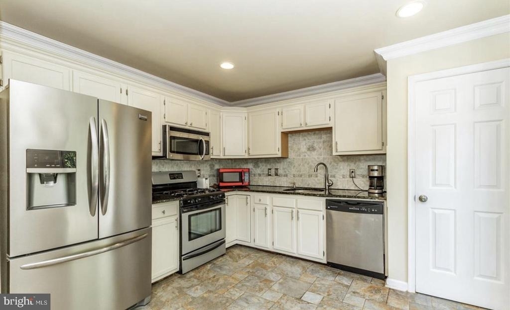 240 William Livingston Court - Photo 14