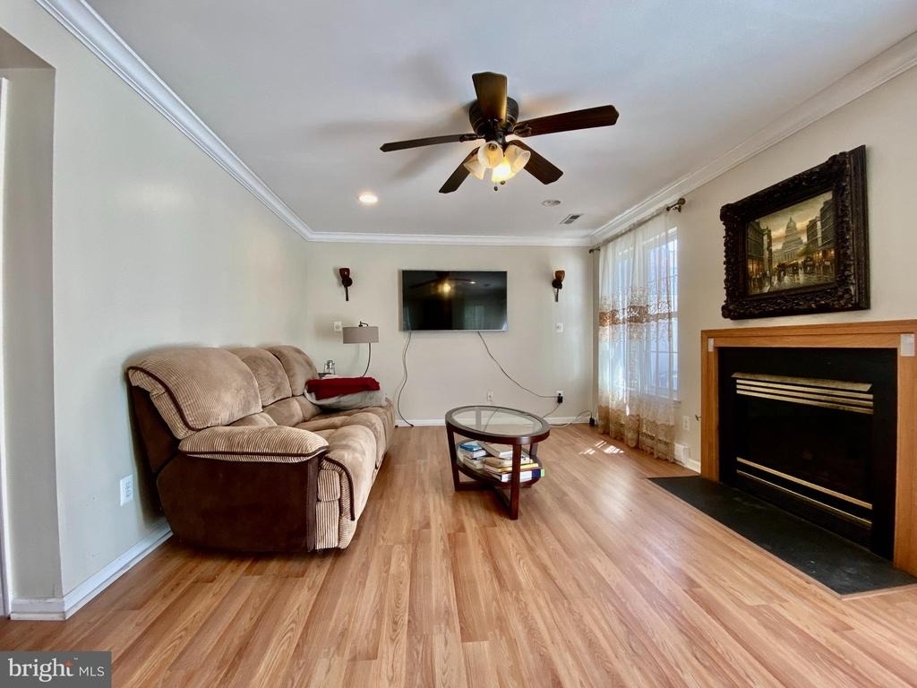 240 William Livingston Court - Photo 17