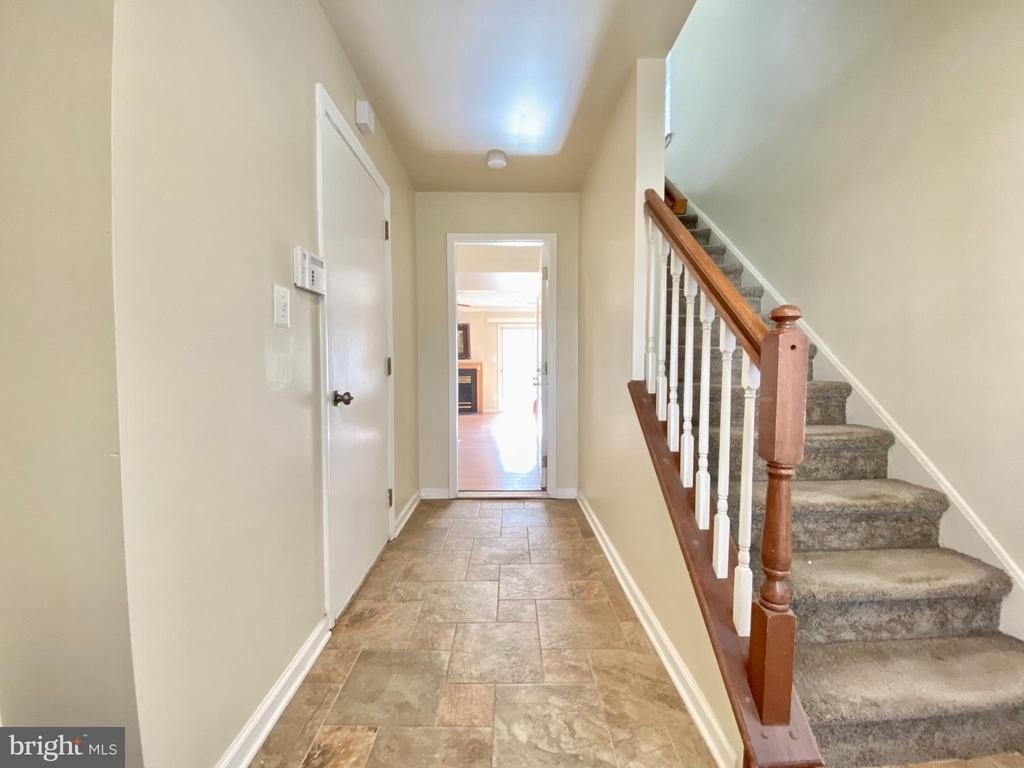 240 William Livingston Court - Photo 31