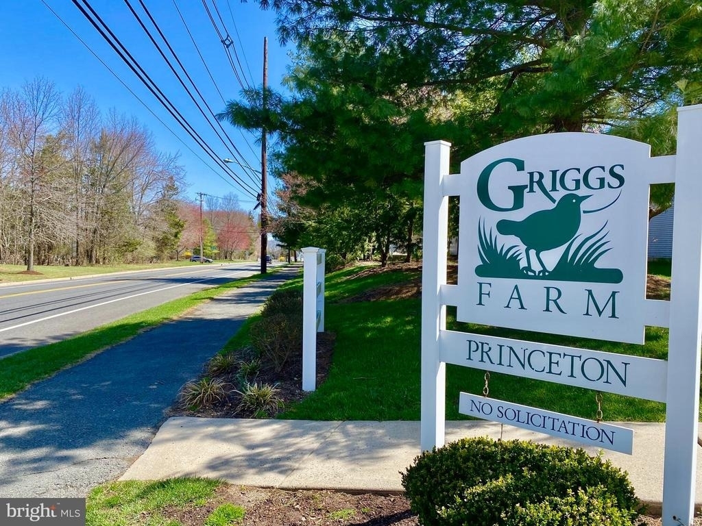 240 William Livingston Court - Photo 1