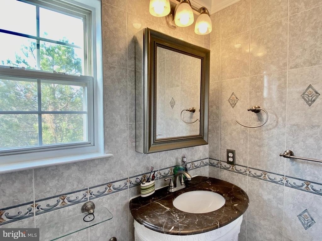 240 William Livingston Court - Photo 21