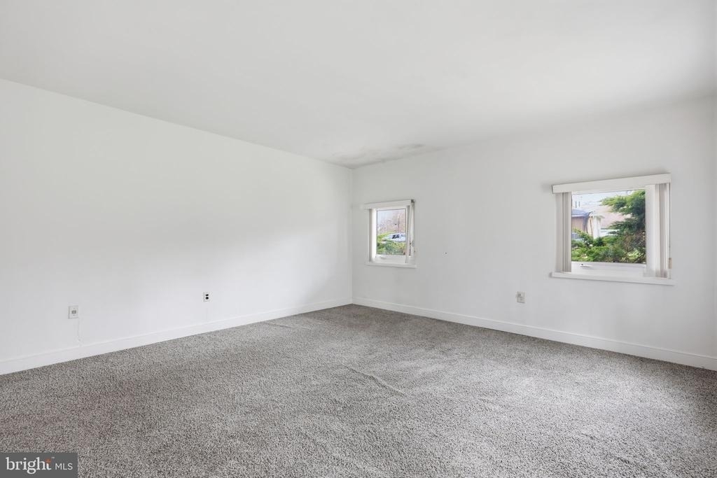 25 Diverty Road - Photo 8