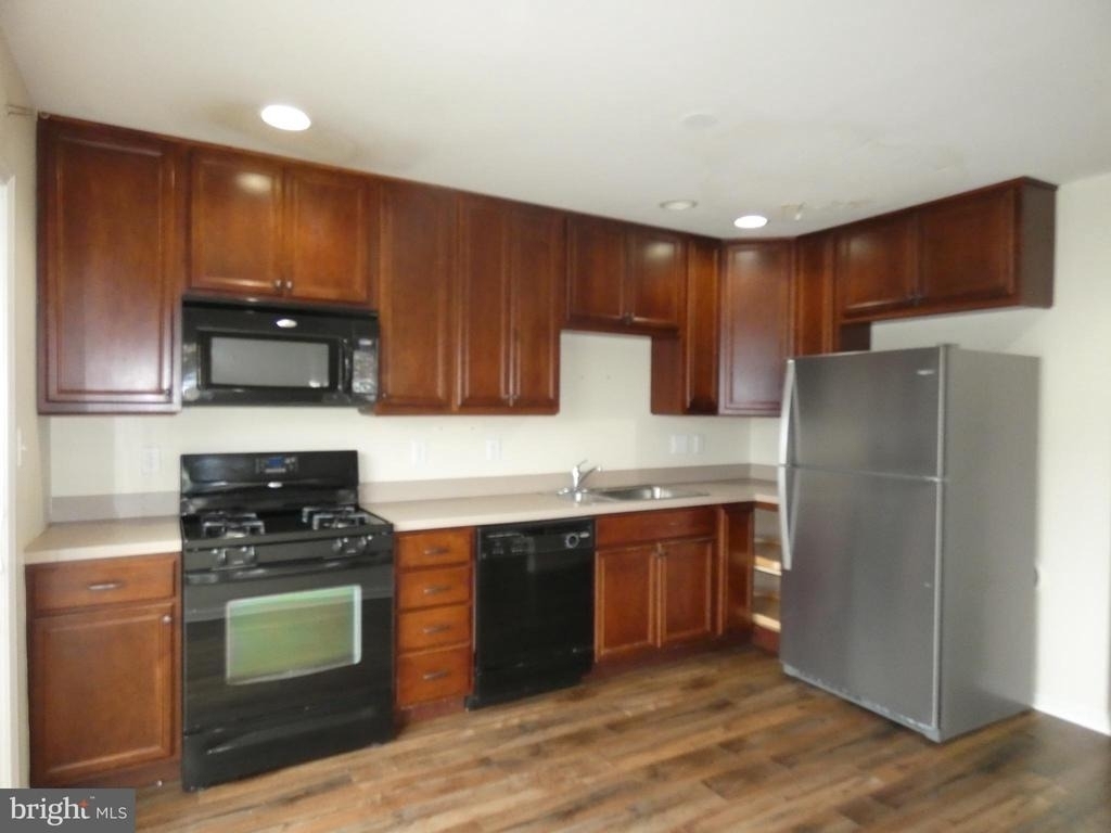 2105 Lexington Mews - Photo 12