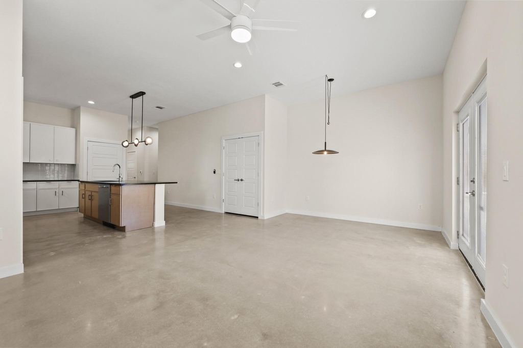4801 Sara Dr - Photo 6