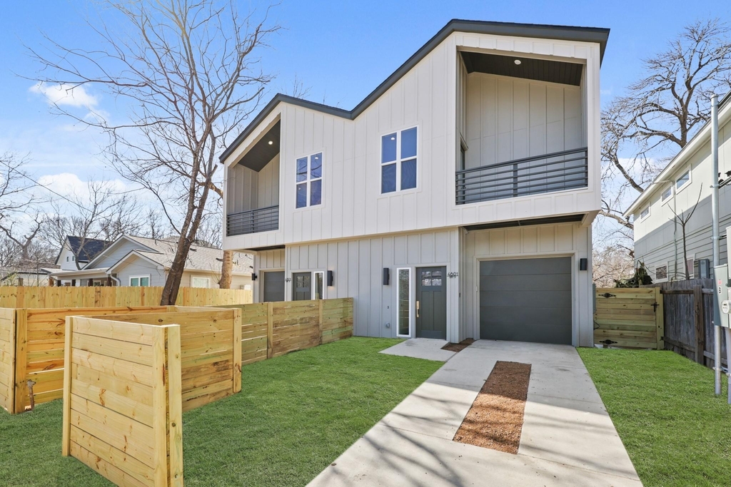 4801 Sara Dr - Photo 2