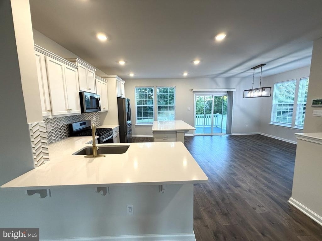 1 Autumn Park Boulevard - Photo 16