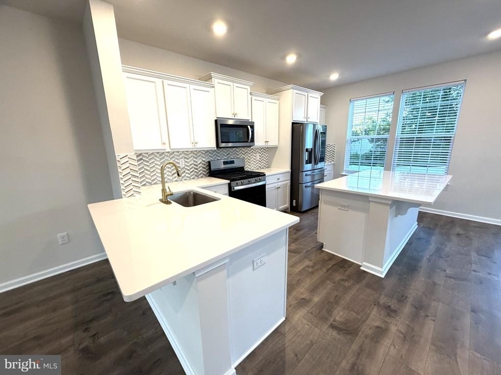 1 Autumn Park Boulevard - Photo 9