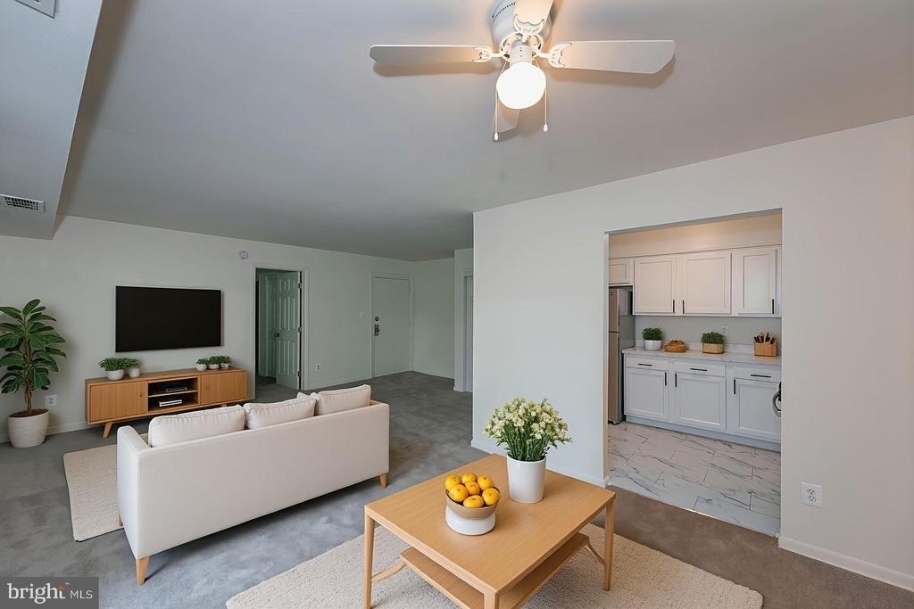 5200 Quincy Street - Photo 2