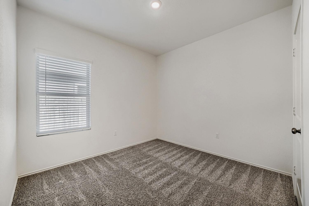 7001 Tonka Ln - Photo 20