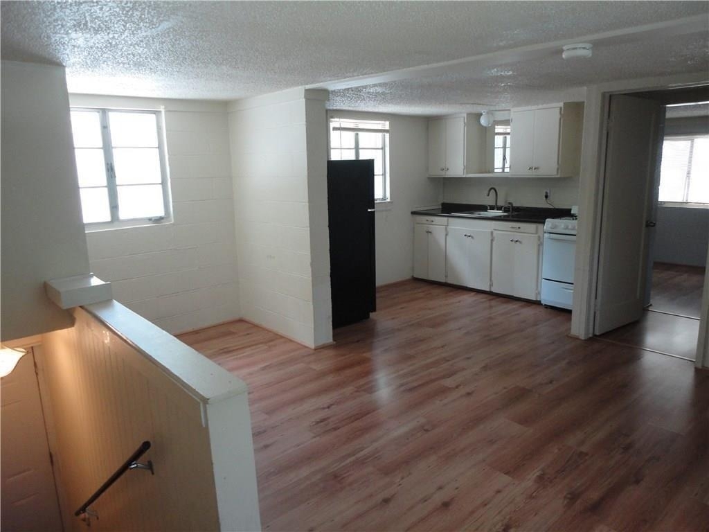 3205 Grooms St - Photo 5
