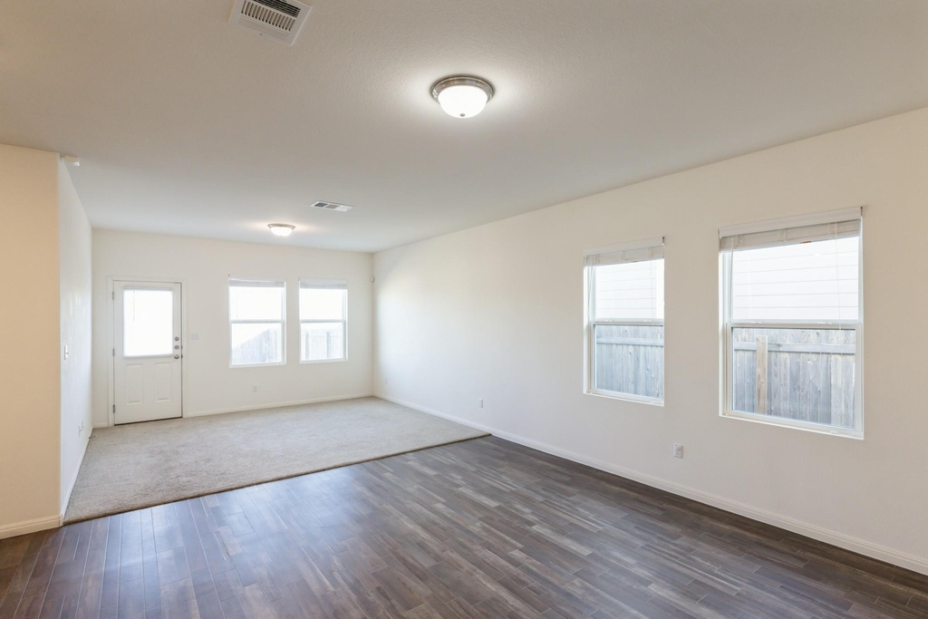 13609 Charles Abraham Way - Photo 10