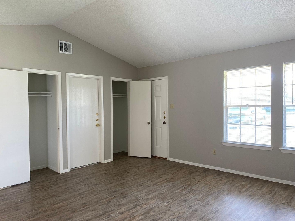 510 Willowbend Cv - Photo 5
