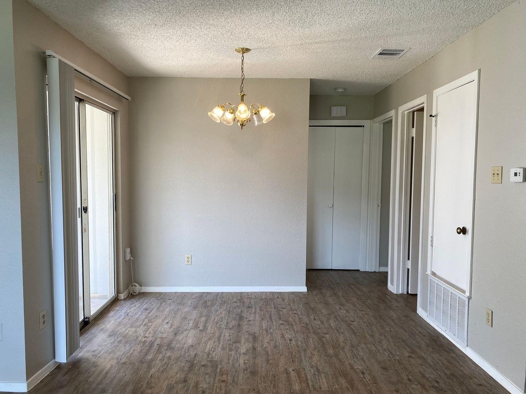 510 Willowbend Cv - Photo 4